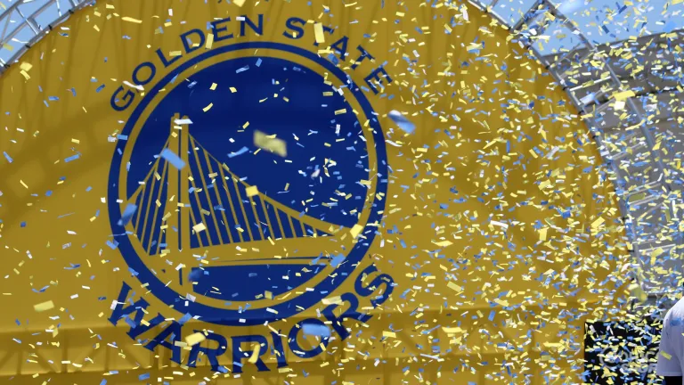 The Warriors’ logo pays tribute to their hometown bridge.