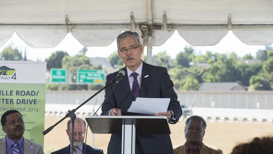 CCTA Executive Director Randy Iwasaki speaks at the event