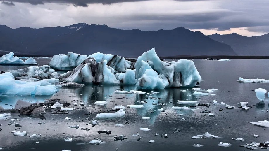 image of melting glaciers